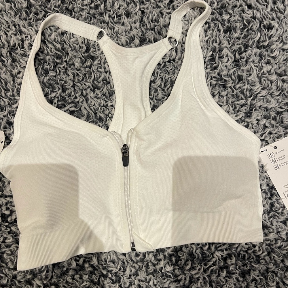Sports bra